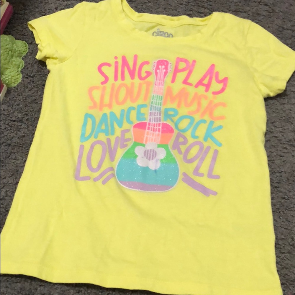 2 tees